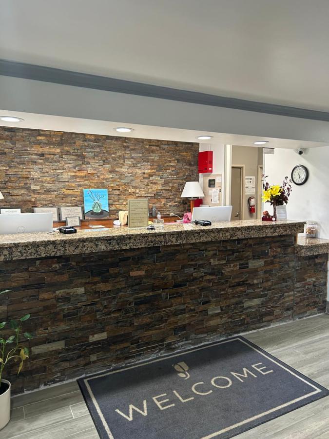 Country Inn & Suites By Radisson, Grand Rapids Airport, Mi Cascade Exterior foto