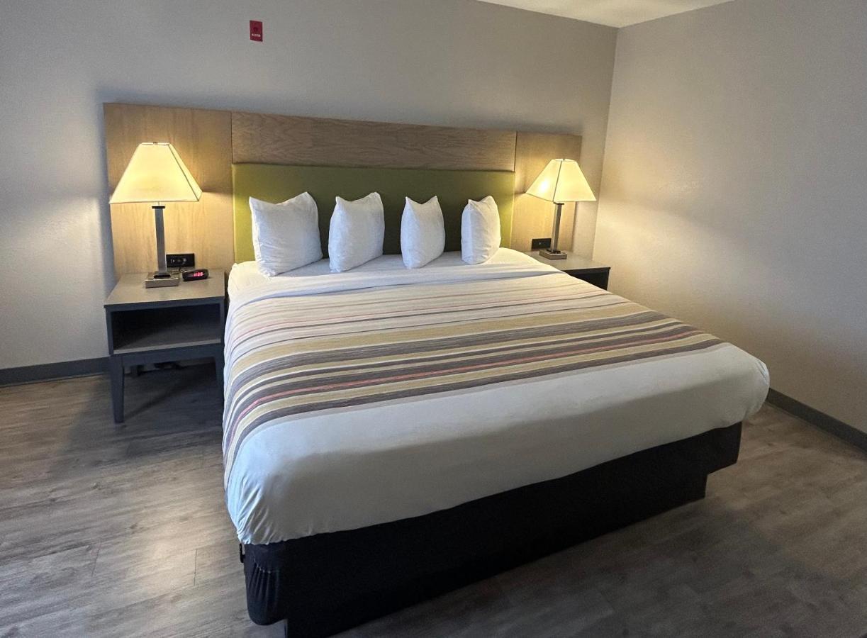 Country Inn & Suites By Radisson, Grand Rapids Airport, Mi Cascade Exterior foto