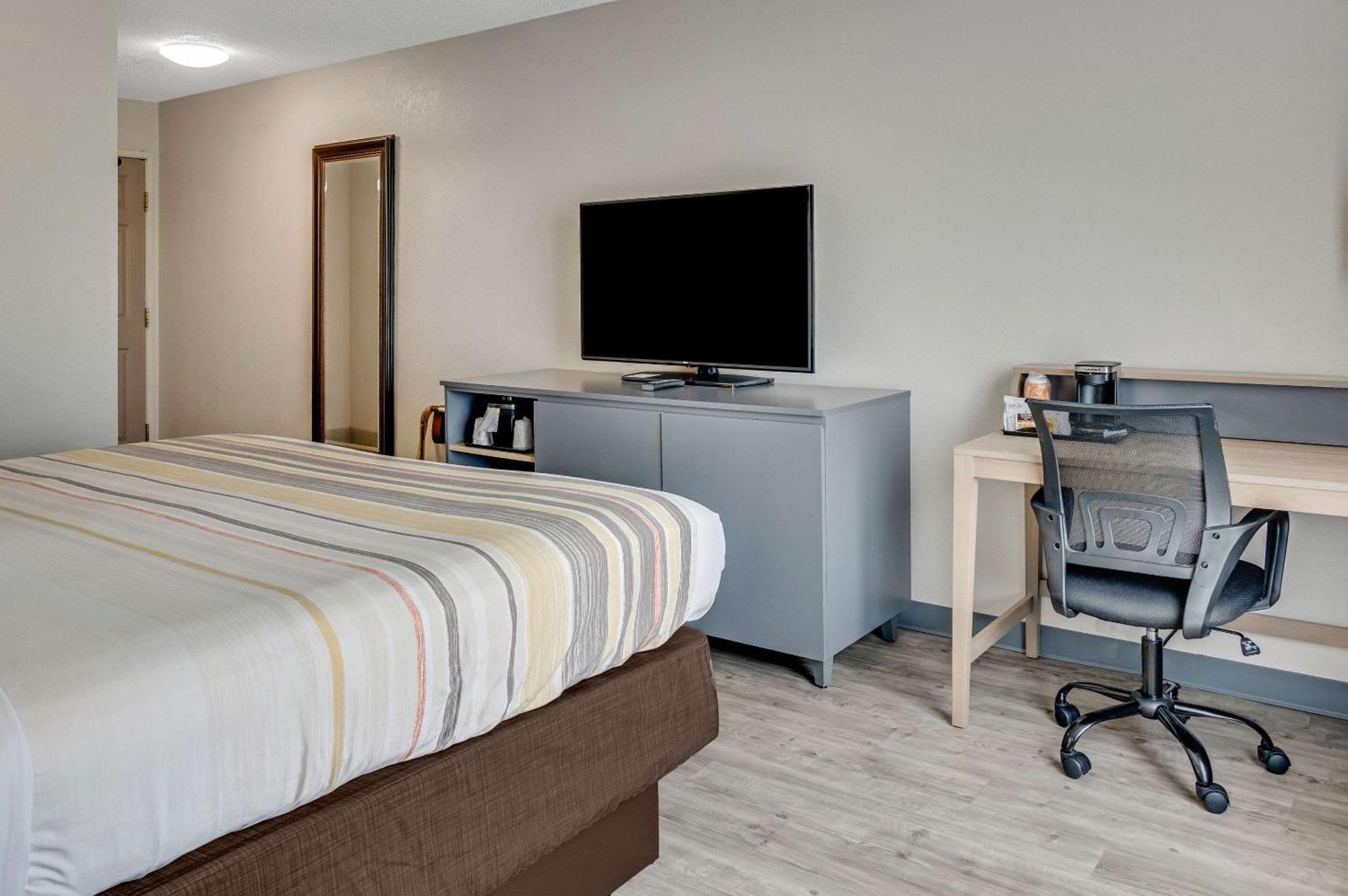 Country Inn & Suites By Radisson, Grand Rapids Airport, Mi Cascade Exterior foto