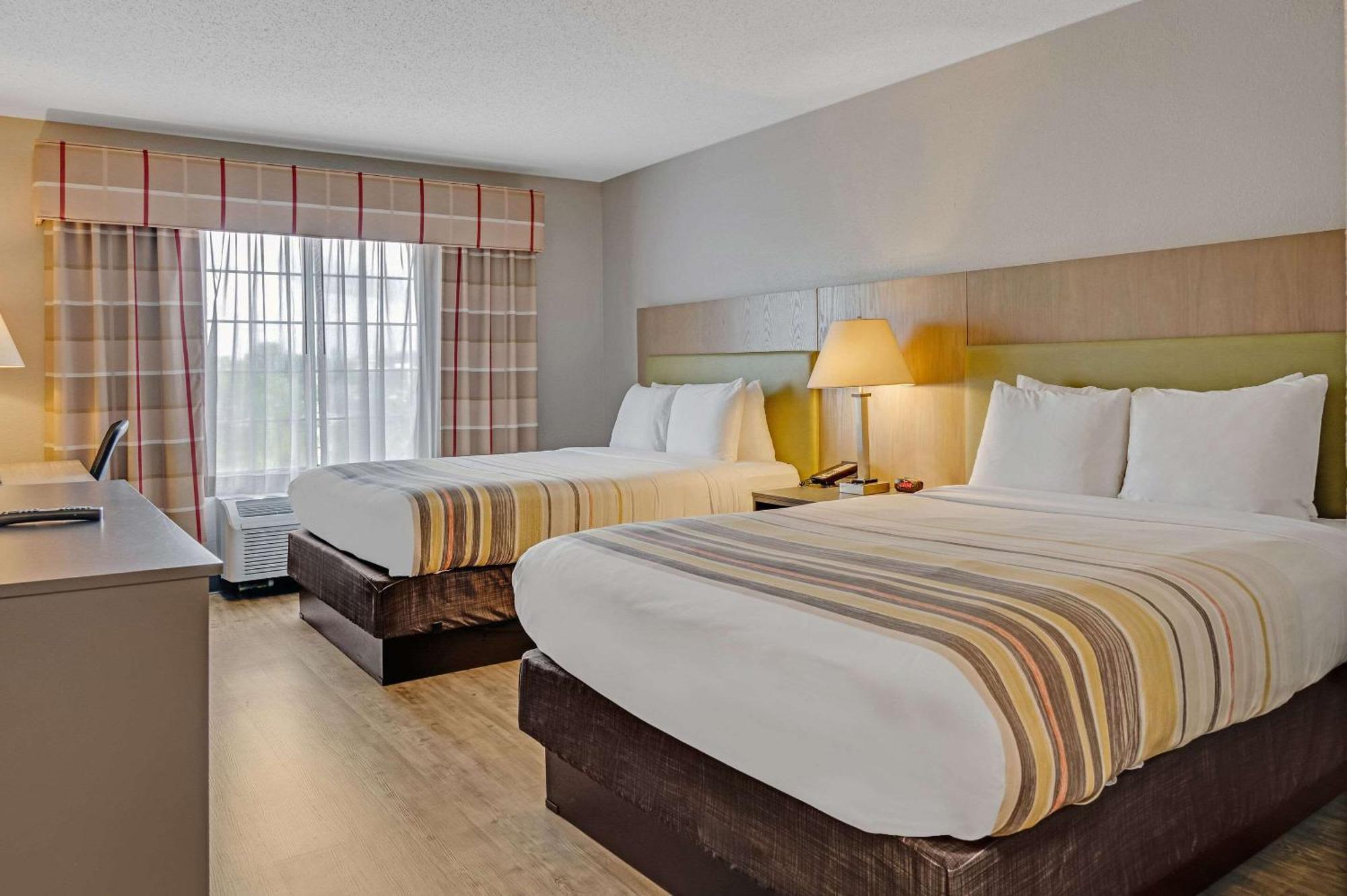 Country Inn & Suites By Radisson, Grand Rapids Airport, Mi Cascade Exterior foto