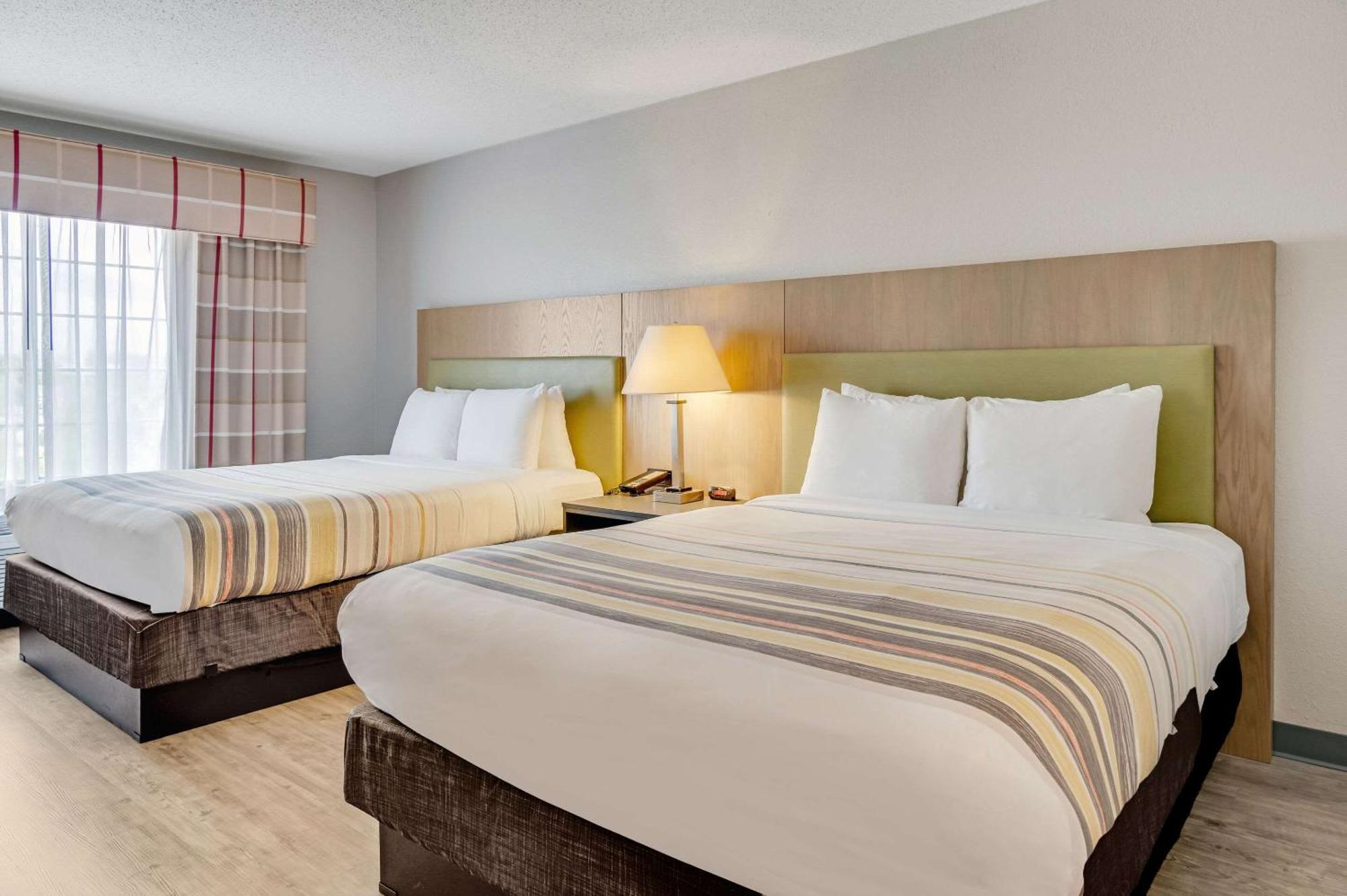 Country Inn & Suites By Radisson, Grand Rapids Airport, Mi Cascade Exterior foto