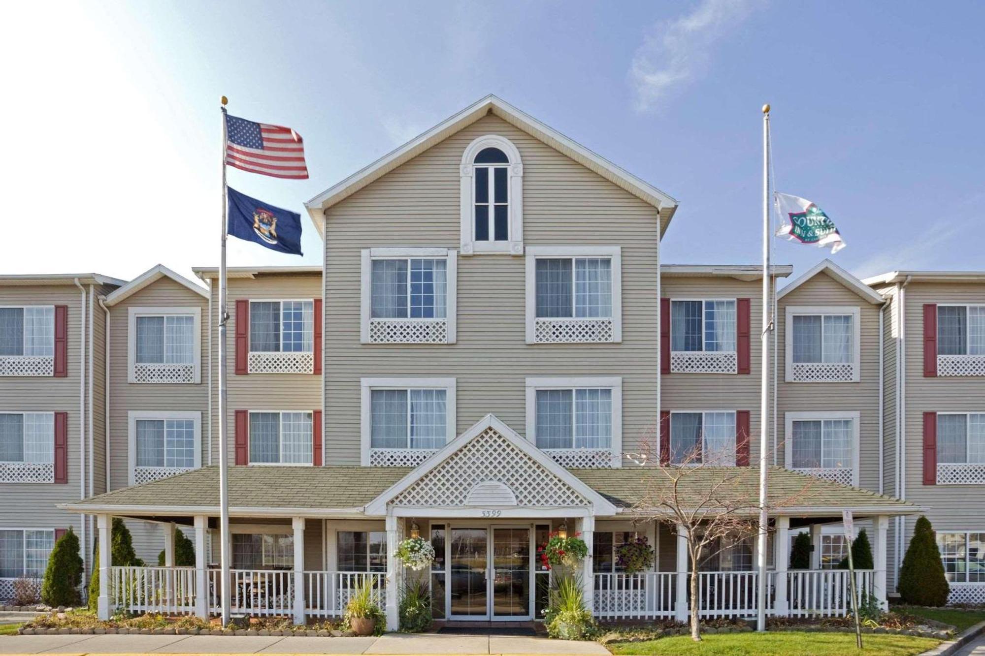 Country Inn & Suites By Radisson, Grand Rapids Airport, Mi Cascade Exterior foto